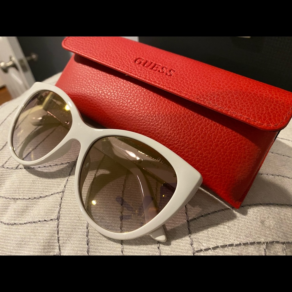 Guess Women’s Cat Eye Sunglasses